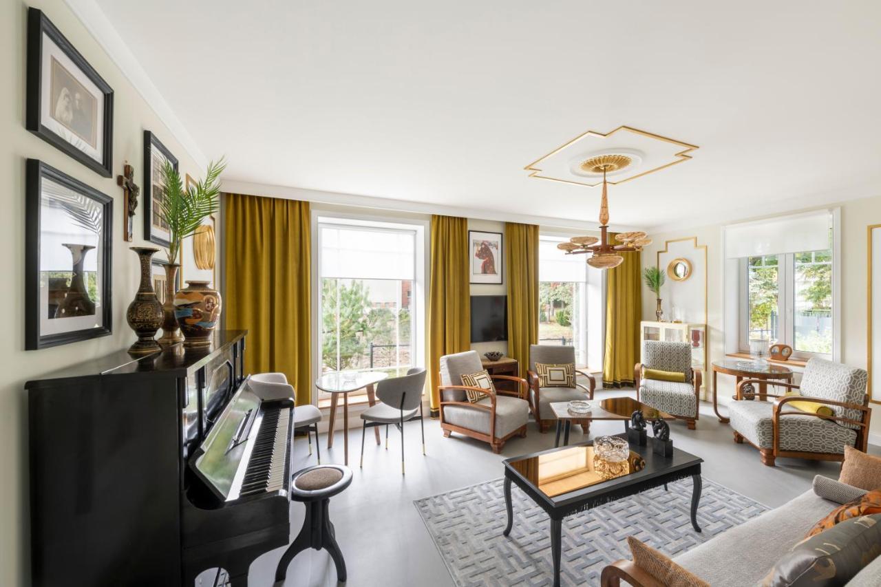 Suite With Private Bathroom At Three Bedroom Interwar Villa Grabyte With Daily Spaces To Share By Pine Forest On The Bank Of The River- 8Min By Car From Old Town Каунас Экстерьер фото