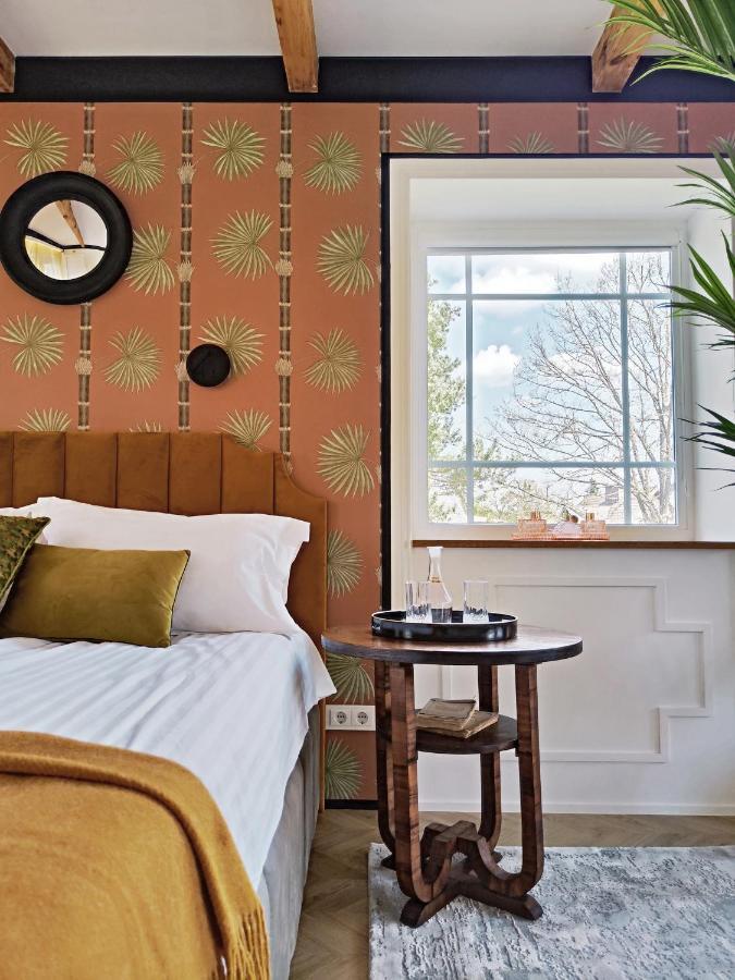 Suite With Private Bathroom At Three Bedroom Interwar Villa Grabyte With Daily Spaces To Share By Pine Forest On The Bank Of The River- 8Min By Car From Old Town Каунас Экстерьер фото